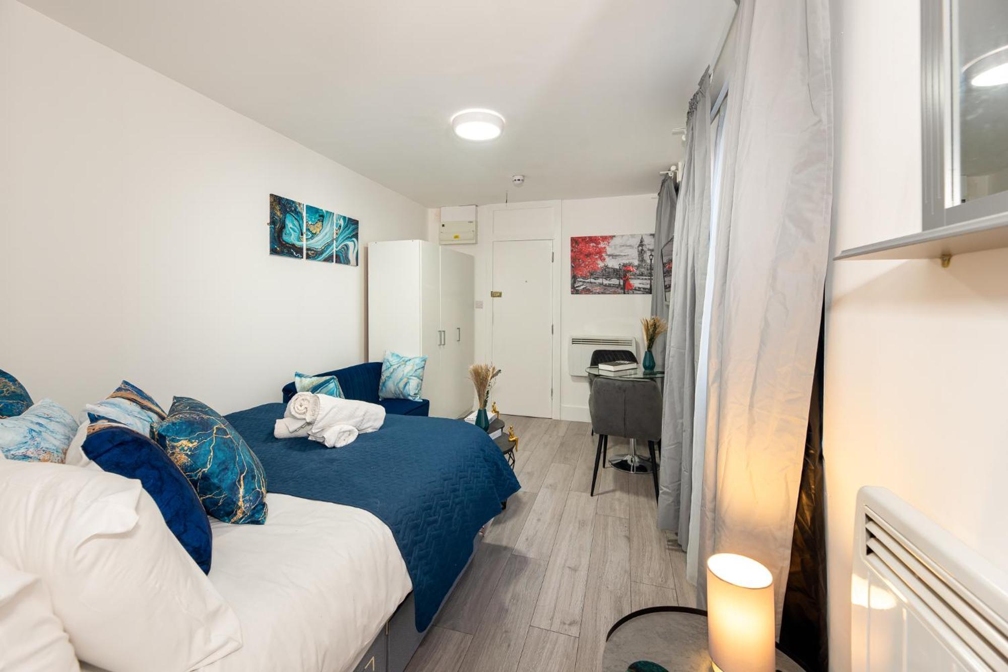 Cozy Ground-floor Studio, Excellent Access Londra