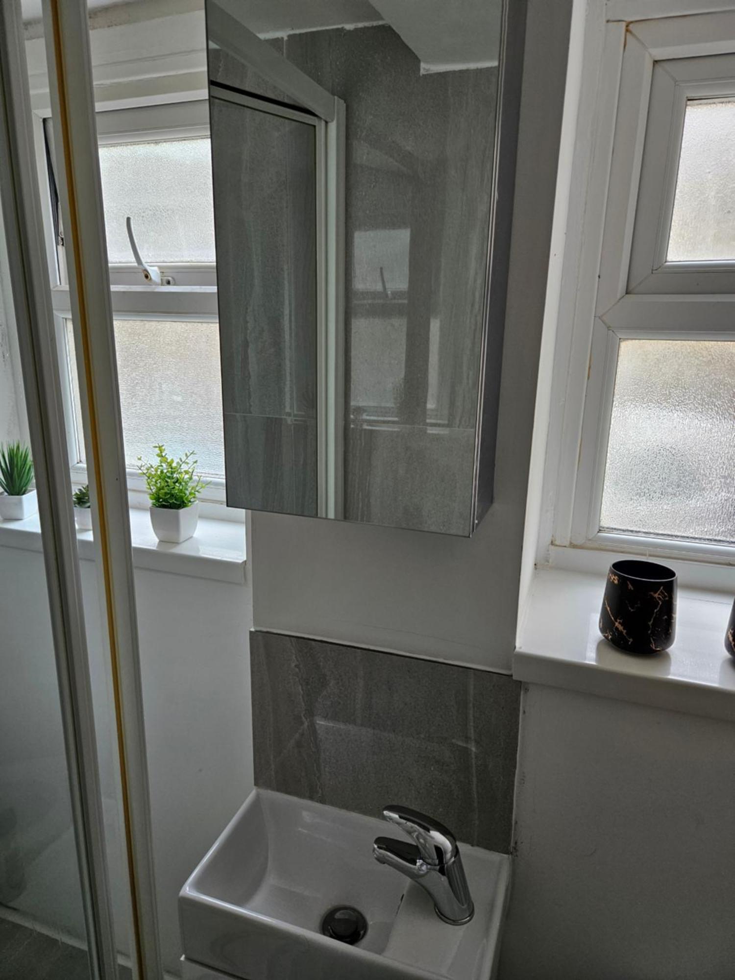 Apartament Cozy Ground-floor Studio, Excellent Access *